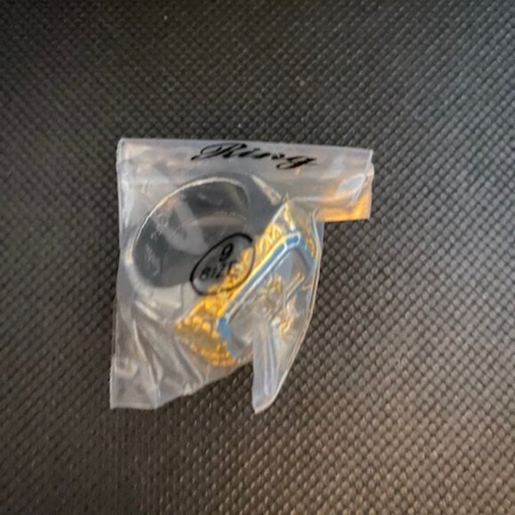 Men's Size 9 Ring with Gold and Turquoise Native American with Eagle - Picture 6 of 6